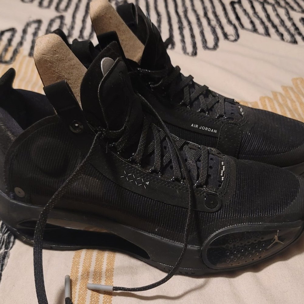 Nike Air Jordan XXXIV (34) Size 7.5 BQ3384-003 Black Cat